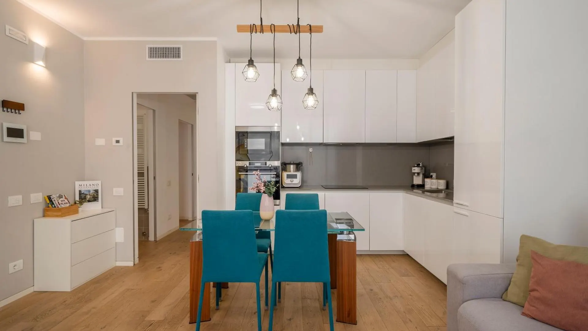 Super Suite Alma With Private Garage Autentica شقة ميلان