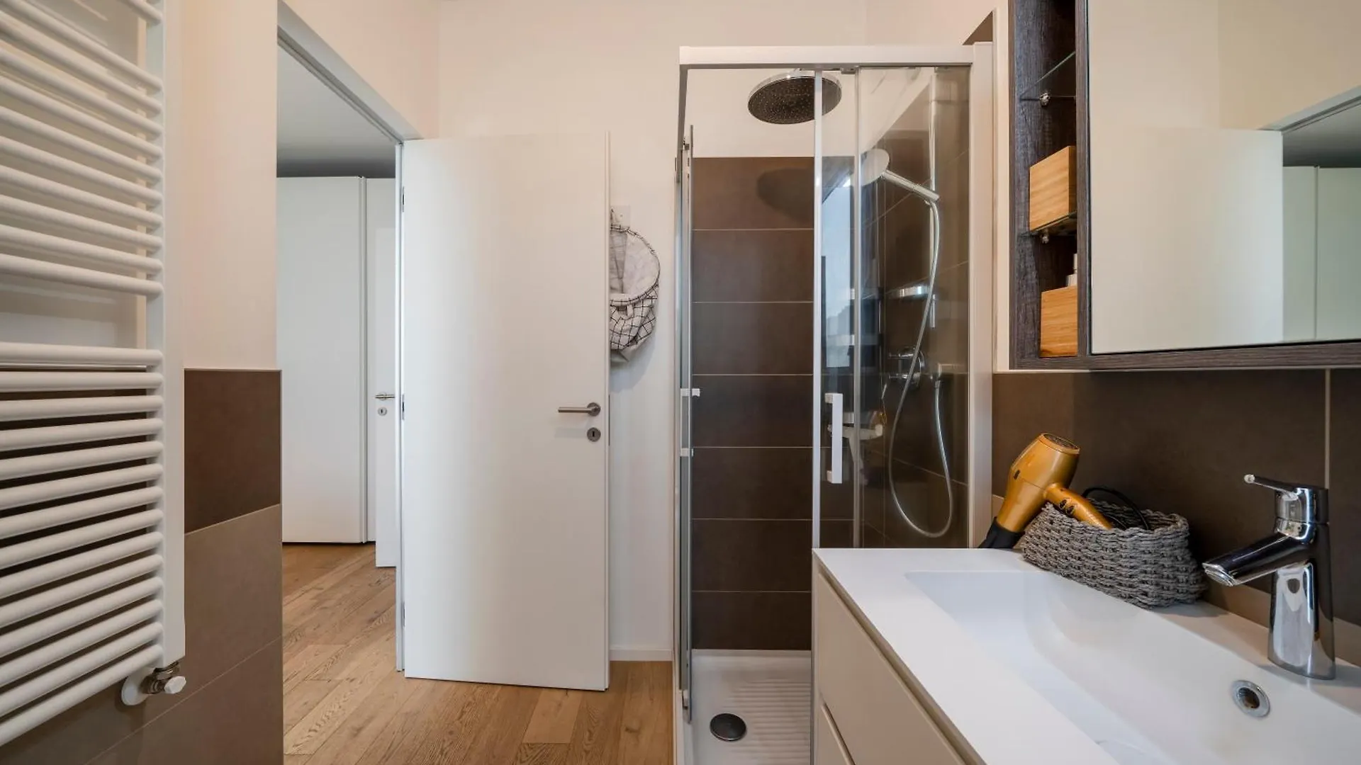 Апартаменты Alma Comfort Suite Battaglia Appartamenti Милан