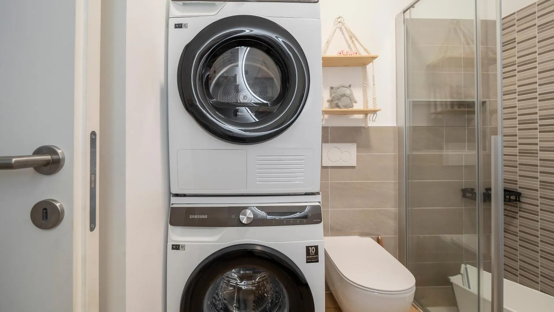 Апартаменты Alma Comfort Suite Battaglia Appartamenti Милан